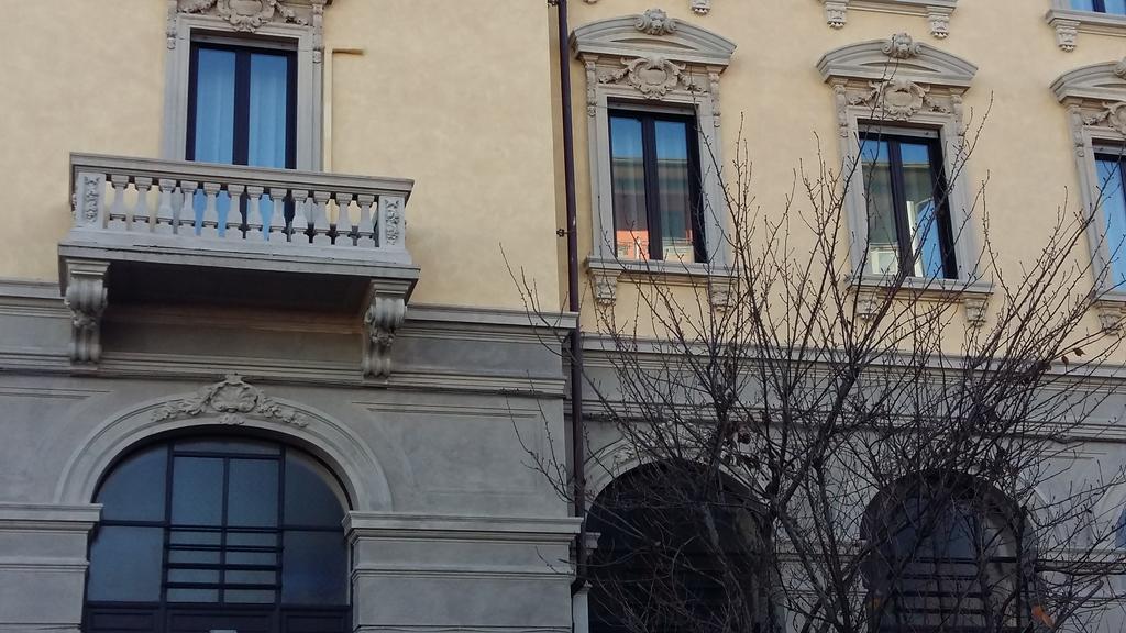 Hotel La Nuova Rotaia Gallarate Exterior photo